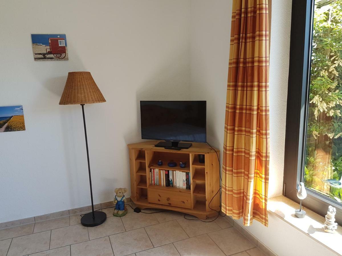 Ferienwohnanlage "Am Bernsteinsee" Apartamento Dierhagen Exterior foto